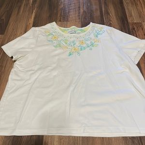 2/$5 Alfred Dunner T-shirt XL